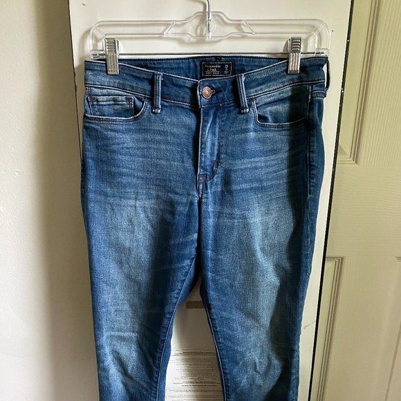 Abercrombie & Fitch Harper Women's Cropped Jeans - Picture 1 of 4